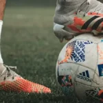 Bahas-Sepak-Bola-Yang-Ramai-Ini-Poin-Utamanya-1